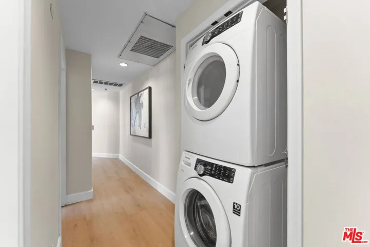 3603 Dunn Drive 102, Los Angeles, California 90034