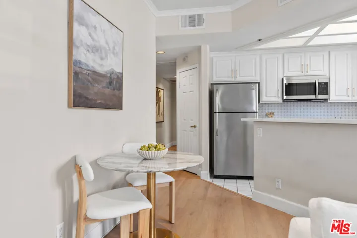 3603 Dunn Drive 102, Los Angeles, California 90034