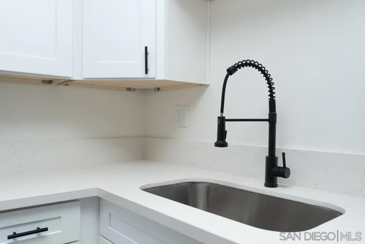1642 C Ave, National City, California 91950