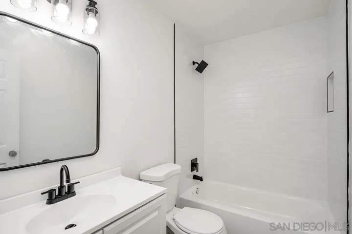 1642 C Ave, National City, California 91950