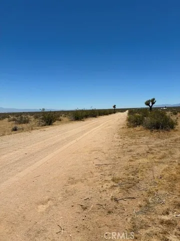 0 Lessing, Adelanto, California 92301