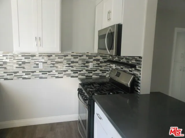213 S Alexandria Avenue 10, Los Angeles, California 90004
