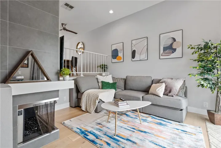 27612 Nugget, Canyon Country, California 91387