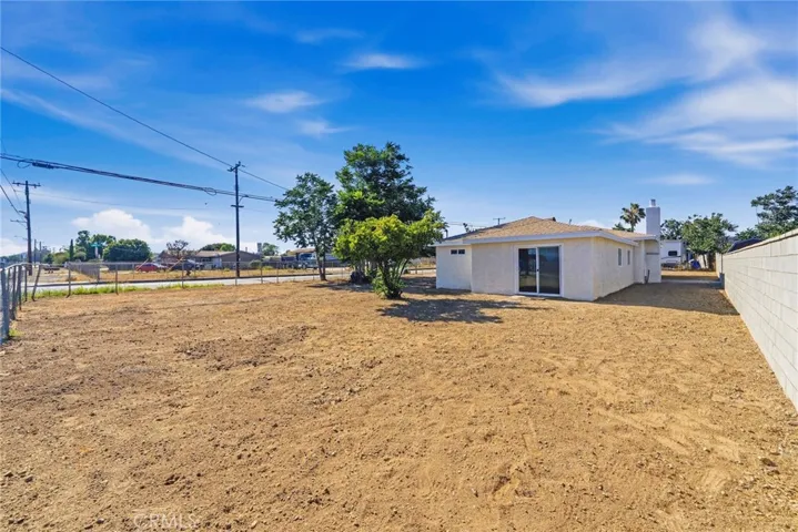 19512 Jurupa, Bloomington, California 92316