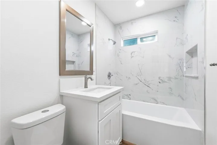 19512 Jurupa, Bloomington, California 92316
