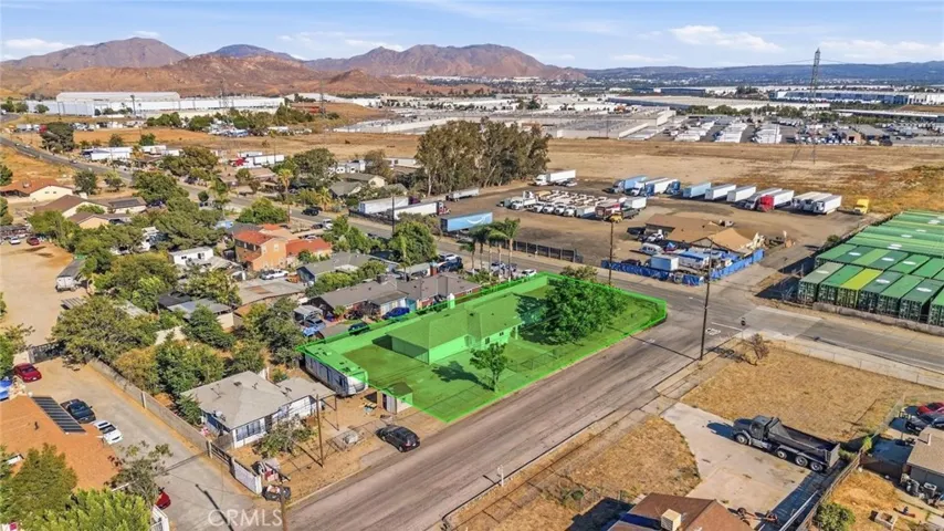 19512 Jurupa, Bloomington, California 92316