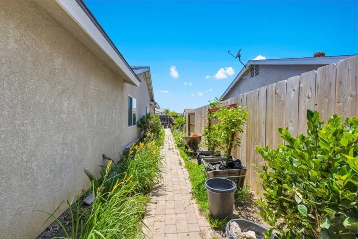 620 Meadow Grove Place, Escondido, California 92027