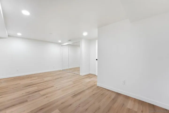 5067 Alumni Pl #b B, San Diego, California 92107