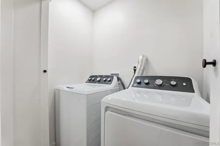 5067 Alumni Pl #b B, San Diego, California 92107