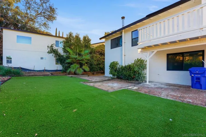 5067 Alumni Pl #b B, San Diego, California 92107