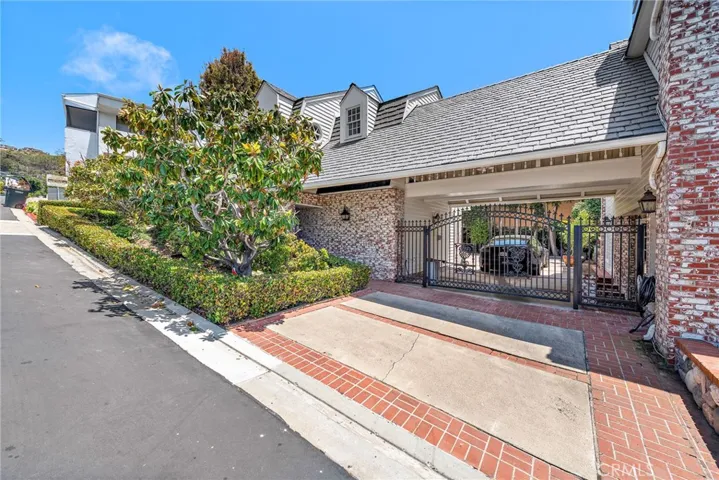 31672 Sea Bluff Lane, Laguna Beach, California 92651