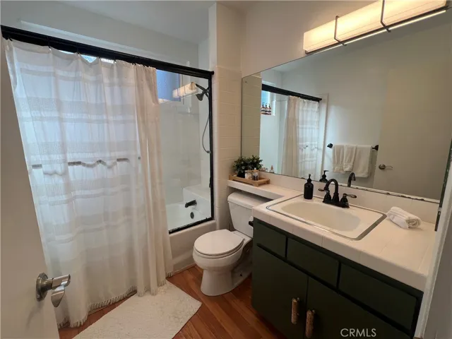 Upstairs bathroom
