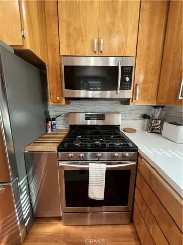Stainless stove with mircowave