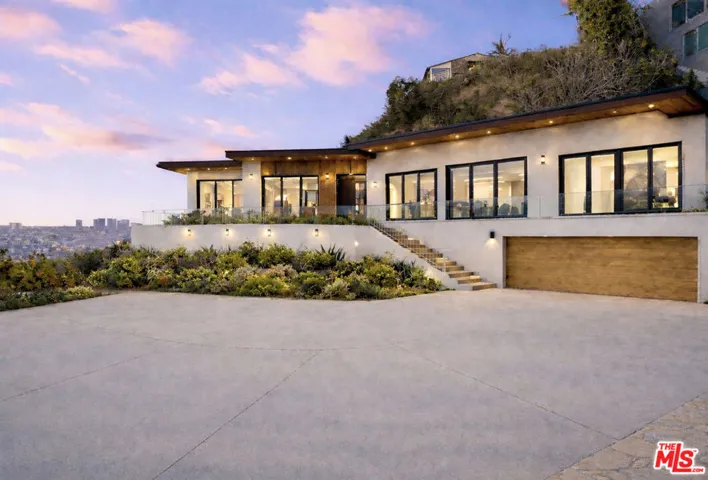 8527 Hedges Way, Los Angeles, California 90069