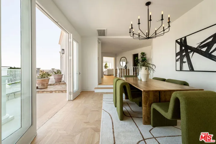 8527 Hedges Way, Los Angeles, California 90069