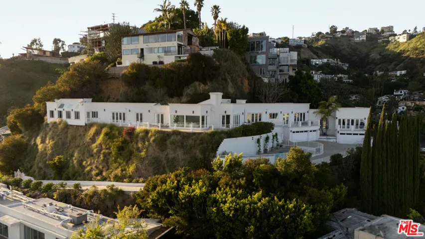 8527 Hedges Way, Los Angeles, California 90069