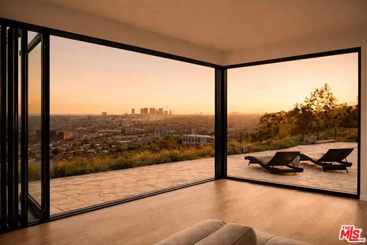 8527 Hedges Way, Los Angeles, California 90069