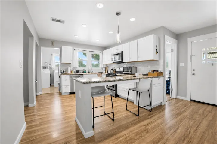 505 E Mayberry Avenue, Hemet, California 92543
