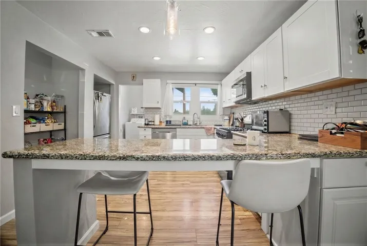 505 E Mayberry Avenue, Hemet, California 92543