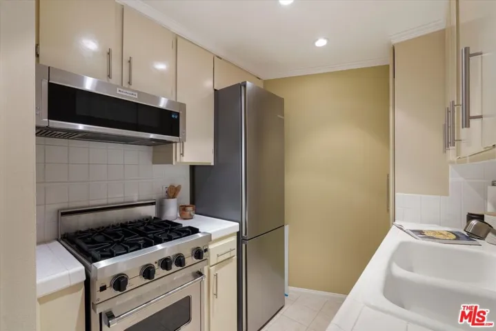 2025 4th Street 302a, Santa Monica, California 90405