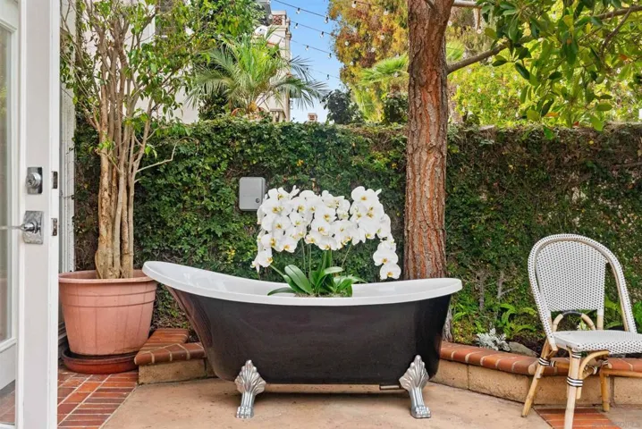 9753 Keeneland Row, La Jolla, California 92037