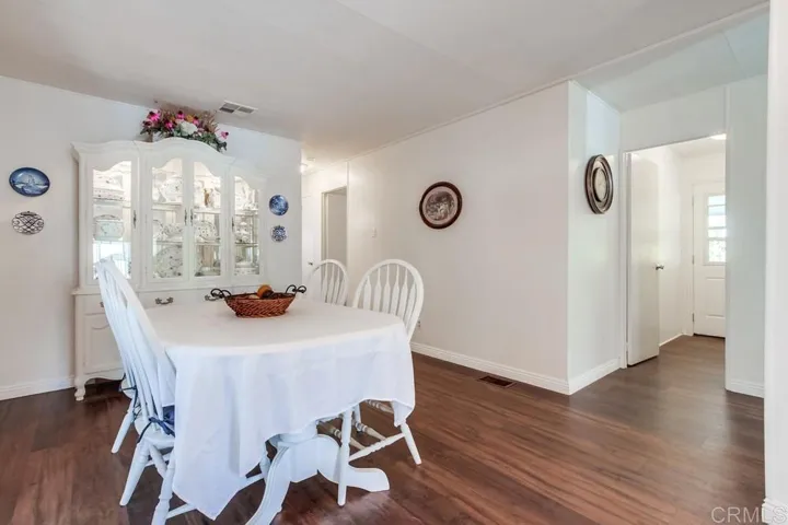 1120 E Mission Road 27, Fallbrook, California 92028
