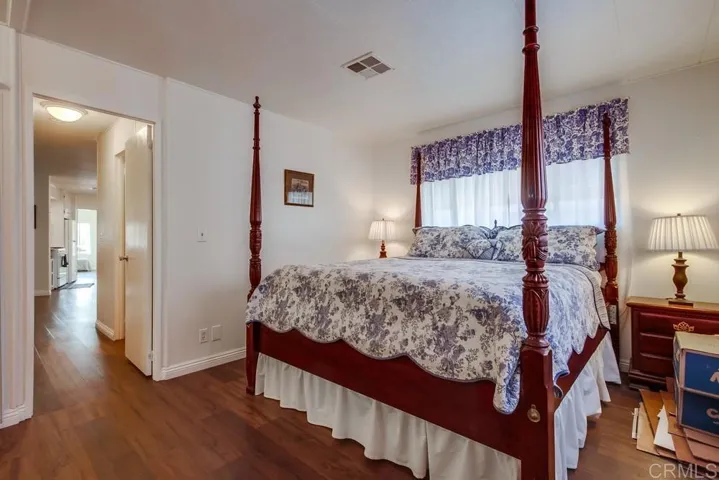 1120 E Mission Road 27, Fallbrook, California 92028