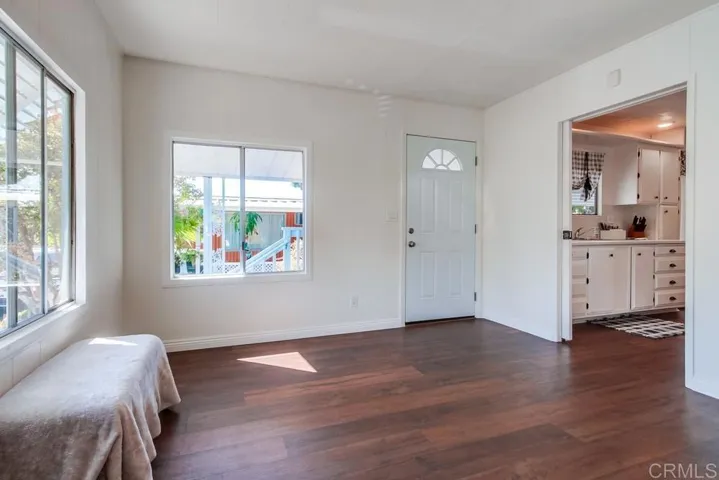 1120 E Mission Road 27, Fallbrook, California 92028