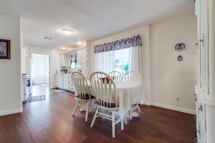 1120 E Mission Road 27, Fallbrook, California 92028