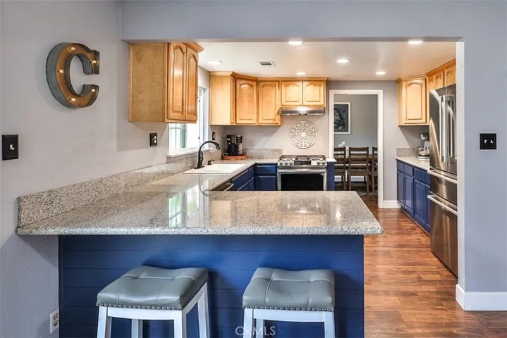 1421 E 15th, Upland, California 91786