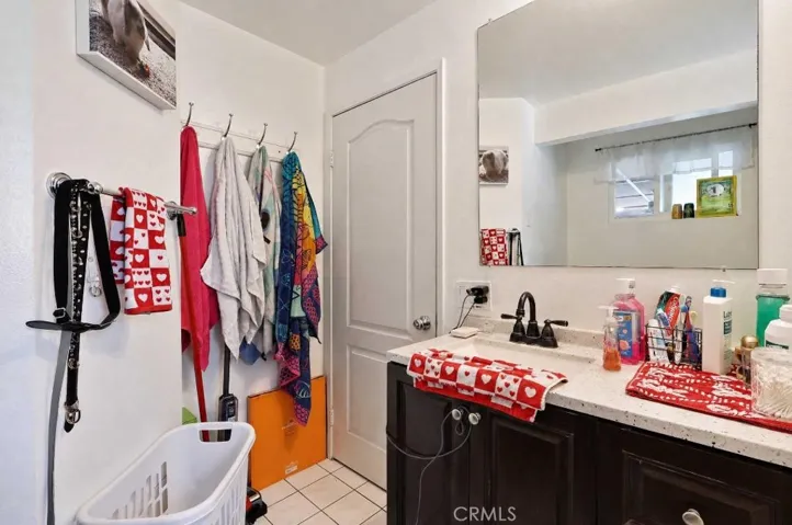 502 E Camile, Santa Ana, California 92701