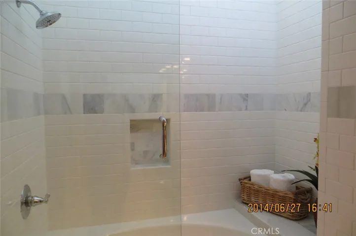 9 Marin Court, Manhattan Beach, California 90266