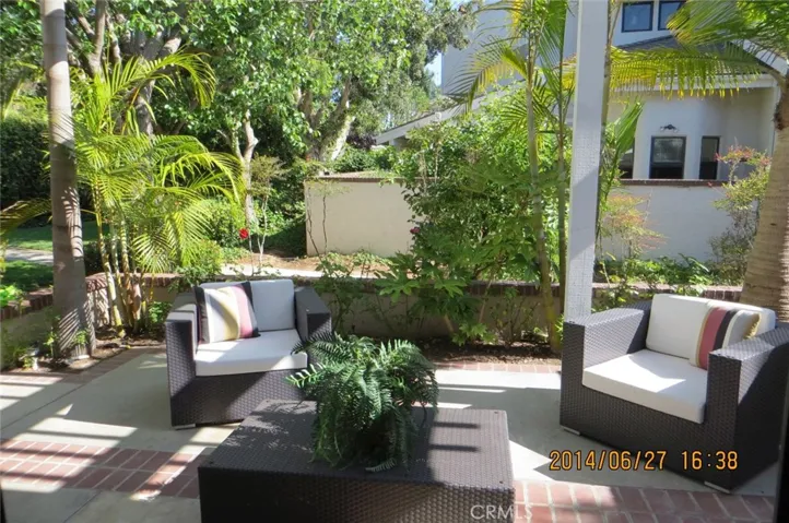 9 Marin Court, Manhattan Beach, California 90266