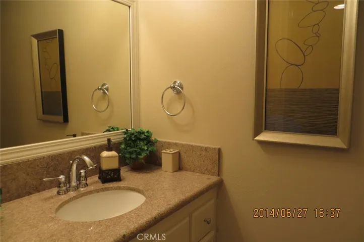 9 Marin Court, Manhattan Beach, California 90266
