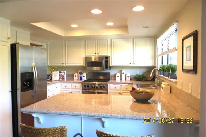 9 Marin Court, Manhattan Beach, California 90266