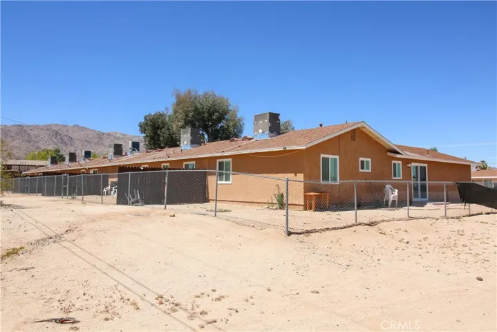 6424 Athol, 29 Palms, California 92277