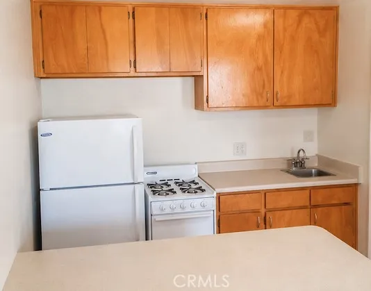 6424 Athol, 29 Palms, California 92277