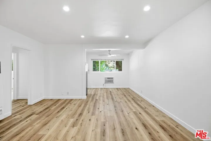 4916 Hazeltine Avenue 2, Sherman Oaks, California 91423