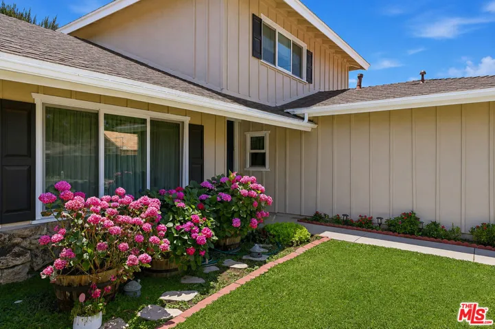 5220 Mary Ellen Avenue, Sherman Oaks, California 91401