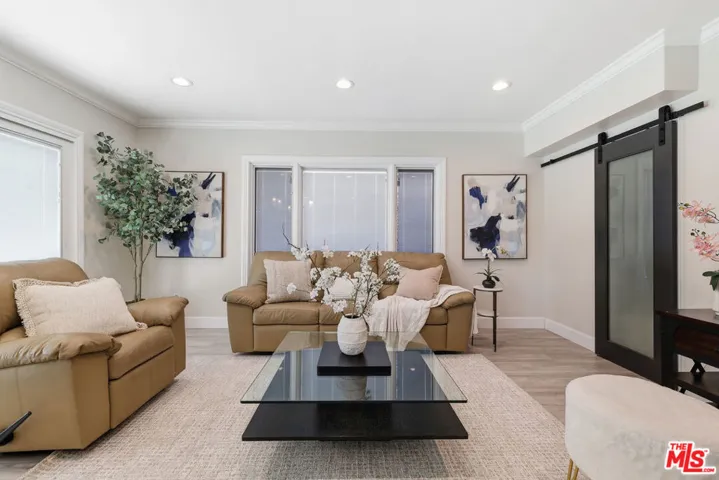 5220 Mary Ellen Avenue, Sherman Oaks, California 91401