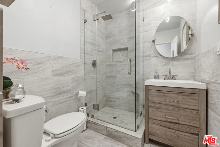5220 Mary Ellen Avenue, Sherman Oaks, California 91401