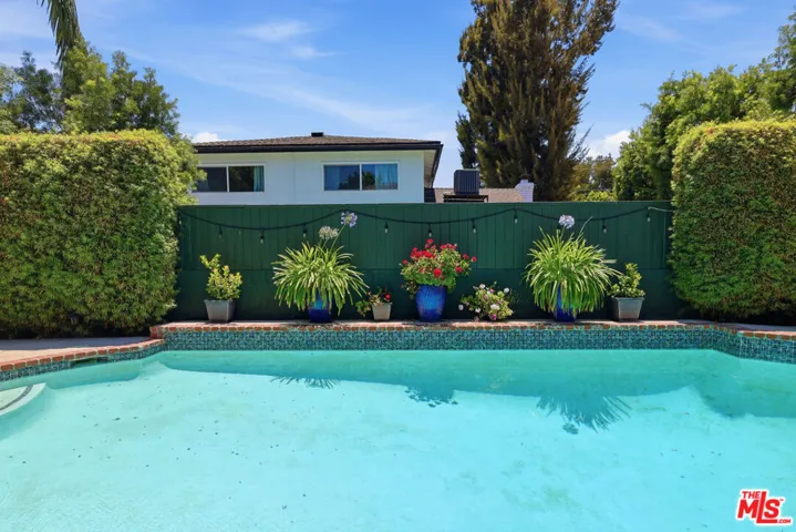 5220 Mary Ellen Avenue, Sherman Oaks, California 91401