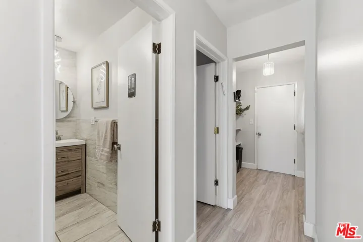5220 Mary Ellen Avenue, Sherman Oaks, California 91401