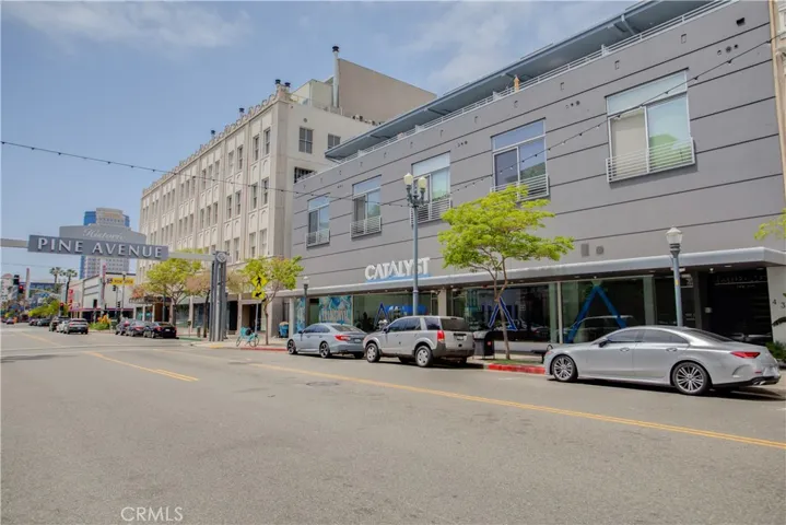 433 Pine Avenue 201, Long Beach, California 90802
