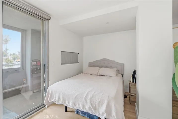 433 Pine Avenue 201, Long Beach, California 90802