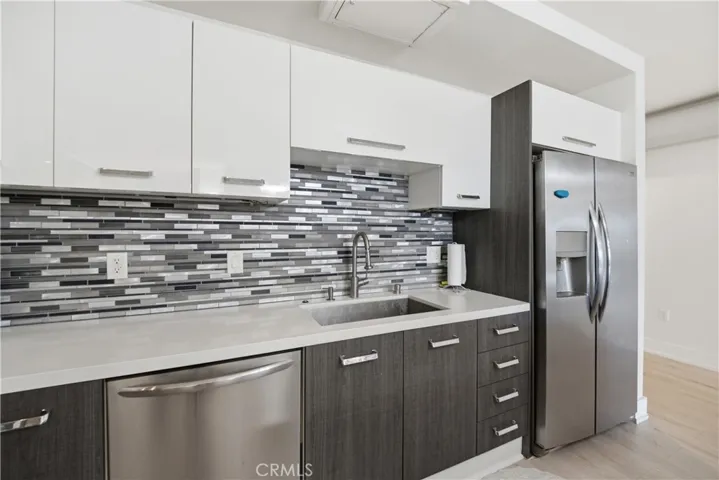 433 Pine Avenue 201, Long Beach, California 90802