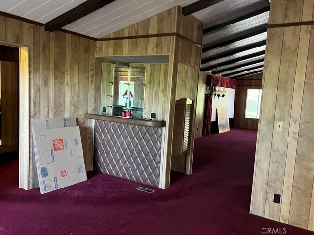 Wet bar