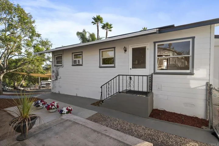1330 Tower Drive, Vista, California 92083