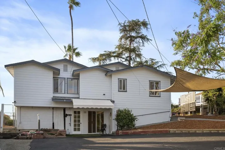 1330 Tower Drive, Vista, California 92083