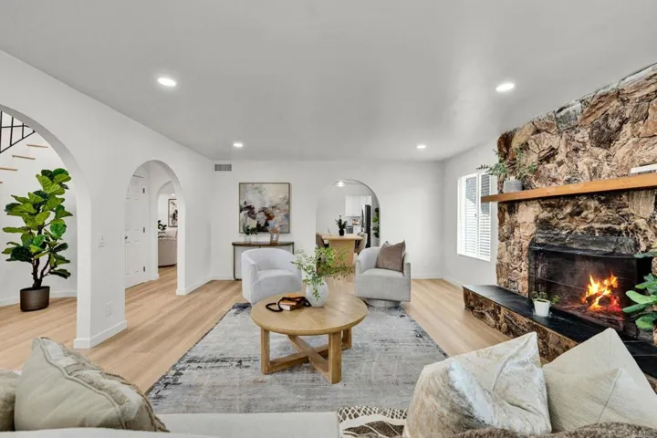 9130 Shadow Hill Road, Santee, California 92071